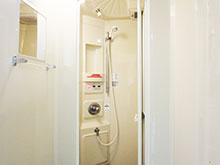 東トイレ・シャワー棟