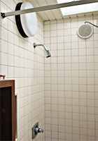 温水シャワー(有料)